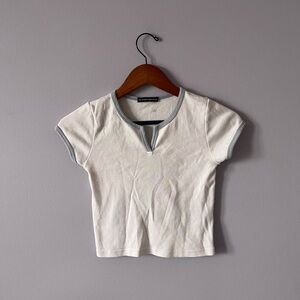 Brandy Melville Baby Tee